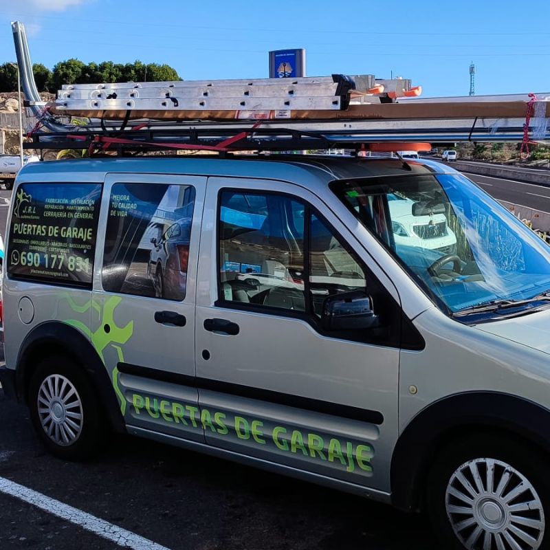 jrl automatismos puertas de garaje en tenerife